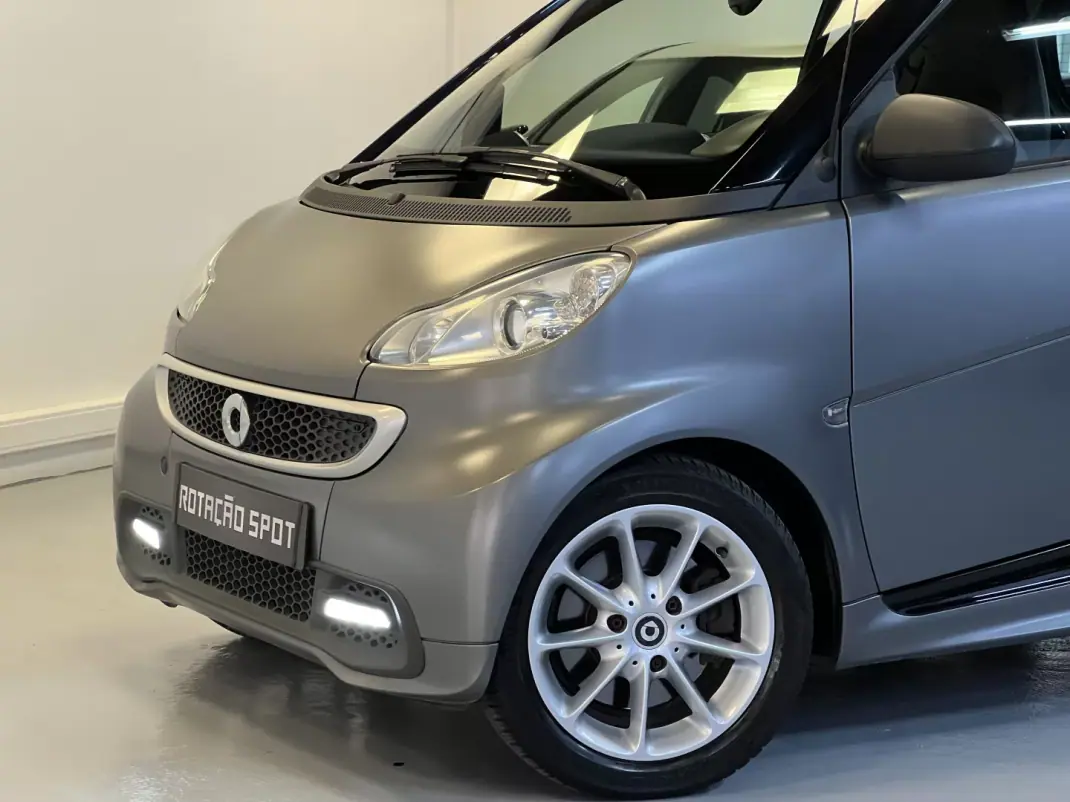 Smart Fortwo Cabrio 2013 - 6990 EUR, 95000 km - AUTO.MOTO.pt - 95000km - foto 15 de 41