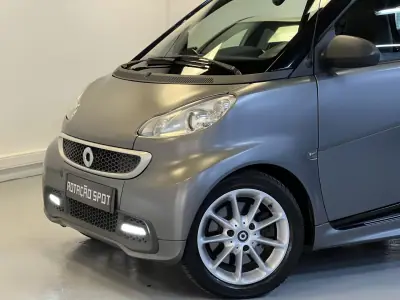 Smart Fortwo Cabrio 2013 - 6990 EUR, 95000 km - AUTO.MOTO.pt - 95000km - foto 15 de 41