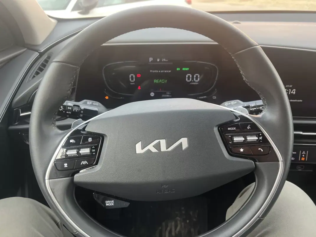 Kia Niro 2024 - 29500 EUR, 25000 km - AUTO.MOTO.pt - 25000km - foto 15 de 20