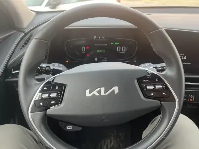 Kia Niro 2024 - 29500 EUR, 25000 km - AUTO.MOTO.pt - 25000km - foto 15 de 20