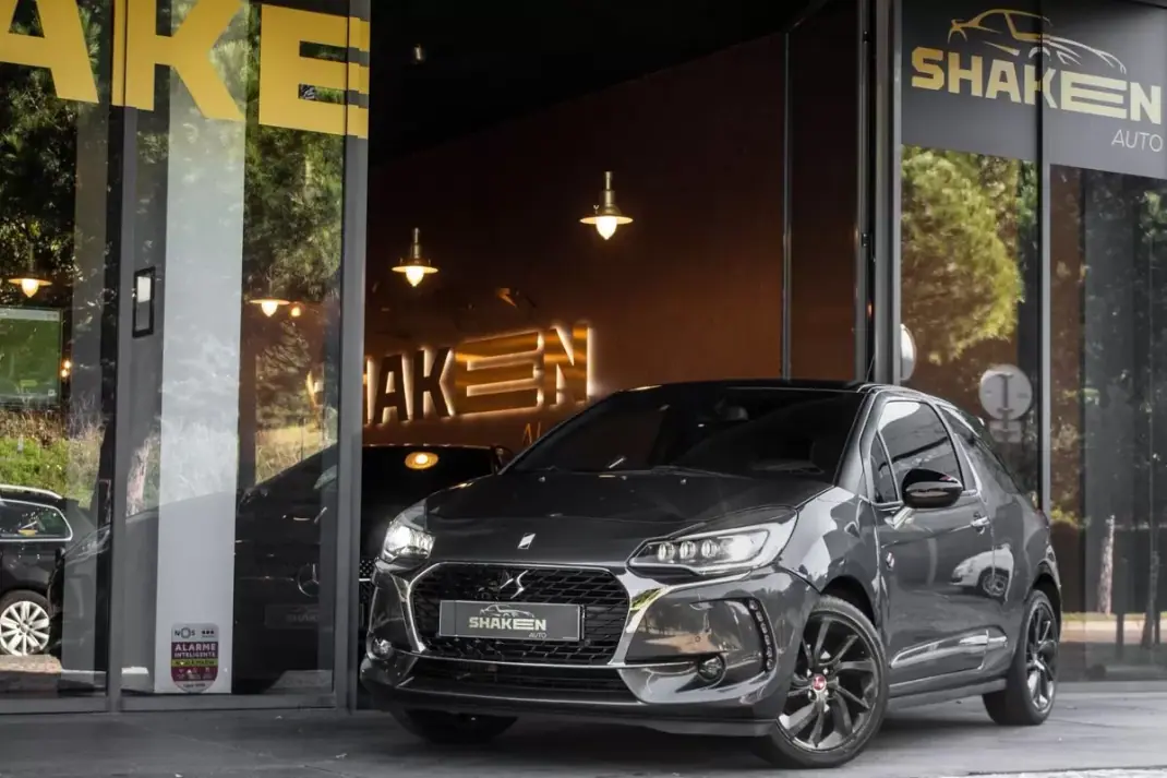 DS DS3 2017 - 11900 EUR, 94499 km - AUTO.MOTO.pt - 94499km - foto 1 de 36
