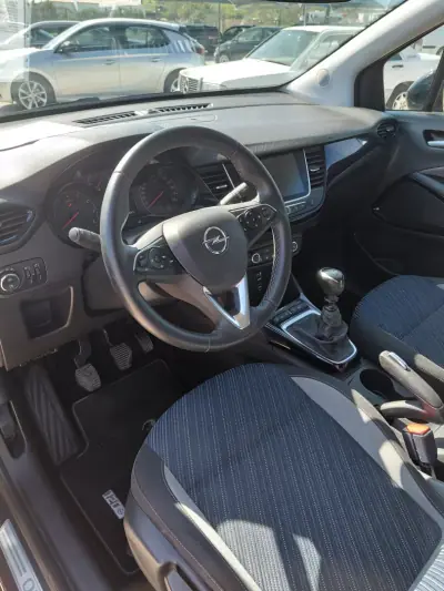 Opel Crossland X 2019 - 13900 EUR, 149750 km - AUTO.MOTO.pt - 149750km - foto 3 de 11