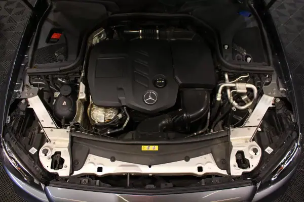 Mercedes-Benz E 220 2018 - 35900 EUR, 93689 km - AUTO.MOTO.pt - 93689km - foto 40 de 41