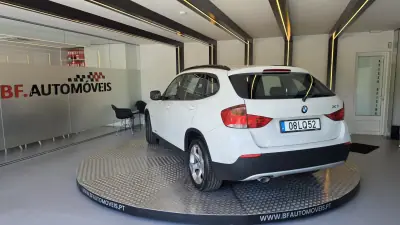 BMW X1 2011 - 9900 EUR, 192351 km - AUTO.MOTO.pt - 192351km - foto 3 de 52