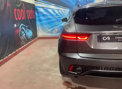 Jaguar E-Pace 2018 - 20899 EUR, 129000 km - 129000km - foto 15 de 48