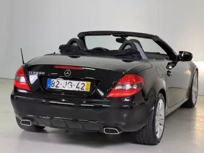 Mercedes-Benz SLK 200 2010 - 17950 EUR, 112597 km - AUTO.MOTO.pt - 112597km - foto 23 de 34