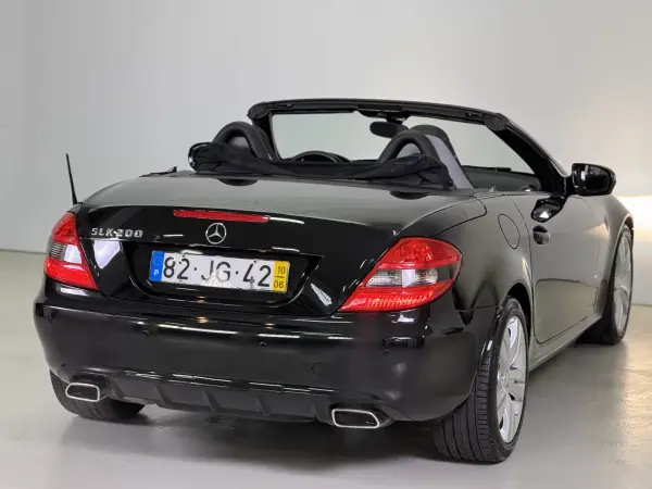 Mercedes-Benz SLK 200 2010 - 17950 EUR, 112597 km - AUTO.MOTO.pt - 112597km - foto 23 de 34