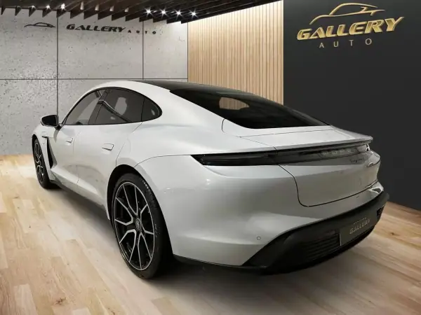 Porsche Taycan 2023 - 68800 EUR, 94000 km - AUTO.MOTO.pt - 94000km - foto 4 de 20