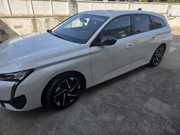 Peugeot 308 SW 2022 - 15500 EUR, 45000 km - AUTO.MOTO.pt - 45000km - foto 10 de 10