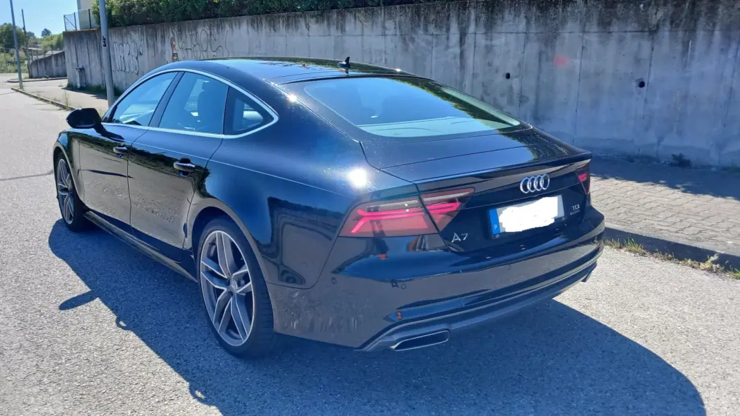 Audi A7 Sportback 2015 - 24500 EUR, 248000 km - AUTO.MOTO.pt - 248000km - foto 25 de 27