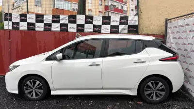 Nissan Leaf 2021 - 12900 EUR, 61600 km - AUTO.MOTO.pt - 61600km - foto 3 de 12