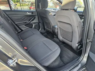 Ford Focus SW 2019 - 13800 EUR, 115000 km - AUTO.MOTO.pt - 115000km - foto 18 de 54