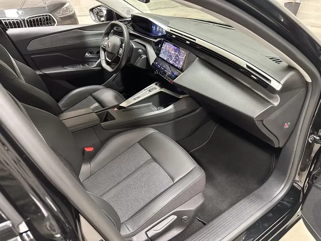 Peugeot 308 2023 - 19950 EUR, 12952 km - AUTO.MOTO.pt - 12952km - foto 10 de 50