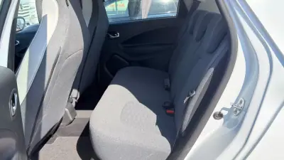 Renault Zoe 2021 - 15600 EUR, 59741 km - 59741km - foto 6 de 21