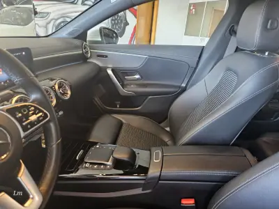 Mercedes-Benz CLA 250 2021 - 30000 EUR, 77000 km - AUTO.MOTO.pt - 77000km - foto 9 de 15