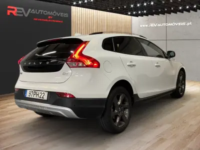 Volvo V40 Cross Country 2014 — foto 3 de 20