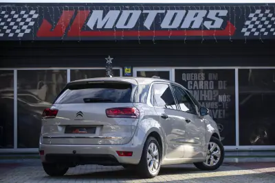 Citroën C4 Picasso 2018 - 13900 EUR, 145077 km - AUTO.MOTO.pt - 145077km - foto 36 de 36