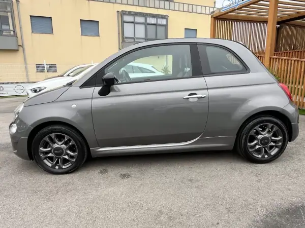 Fiat 500C 2021 - 11250 EUR, 111000 km - AUTO.MOTO.pt - 111000km - foto 8 de 36