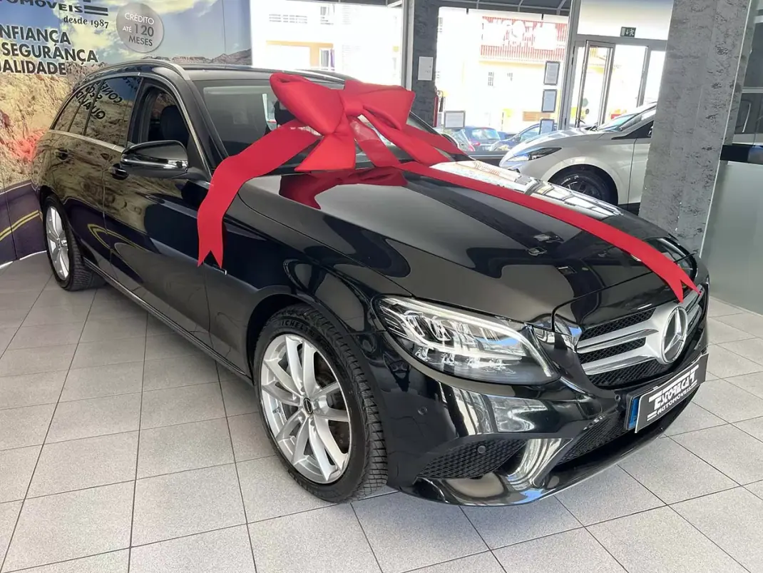Mercedes-Benz C 300 2020 - 23800 EUR, 127619 km - 127619km - foto 2 de 25