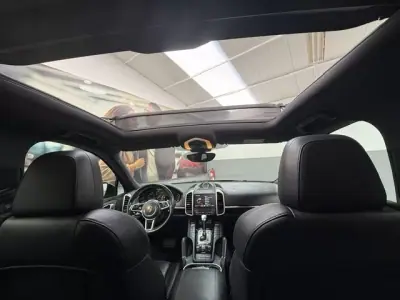 Porsche Cayenne 2017 - 44900 EUR, 162000 km - foto 6 de 14