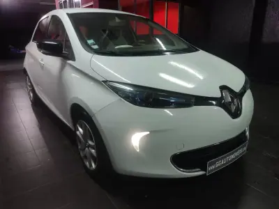Renault Zoe 2019 - 10950 EUR, 82000 km - AUTO.MOTO.pt - 82000km - foto 13 de 18