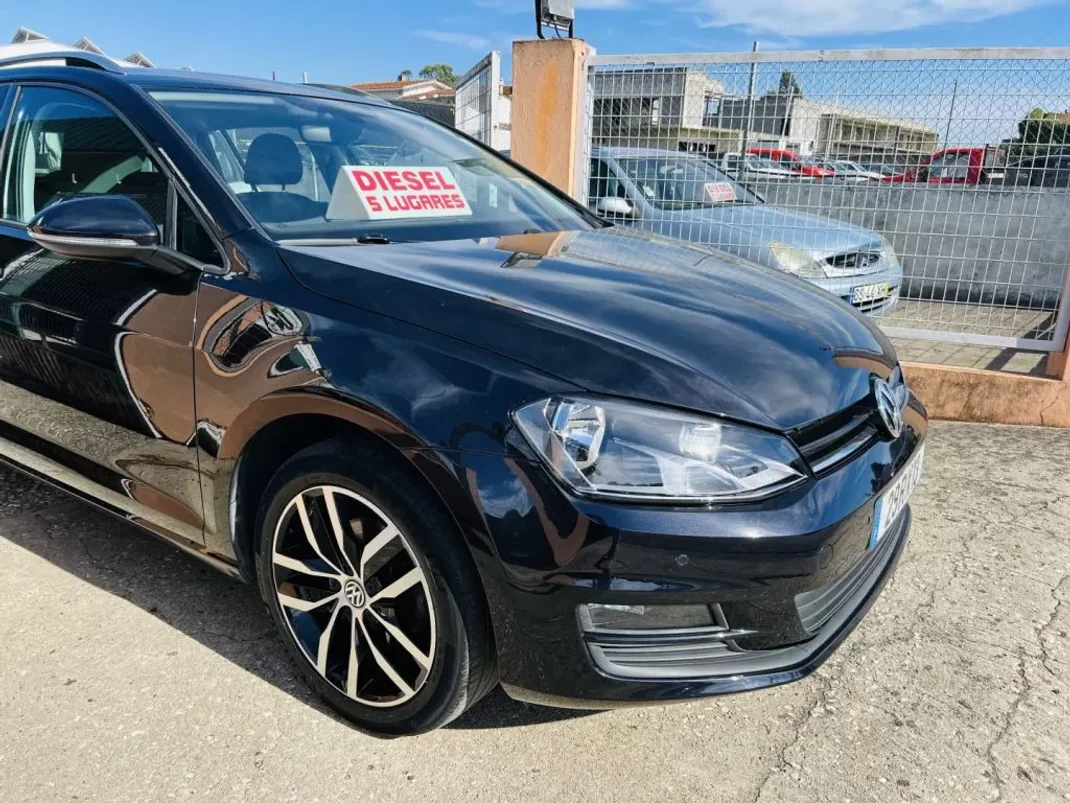 Volkswagen Golf Variant 2016 - 12500 EUR, 147140 km - AUTO.MOTO.pt - 147140km - foto 7 de 11