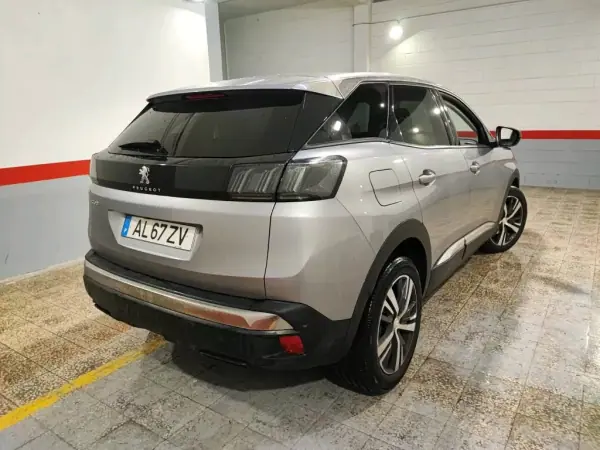 Peugeot 3008 2021 - 21900 EUR, 110765 km - AUTO.MOTO.pt - 110765km - foto 3 de 11