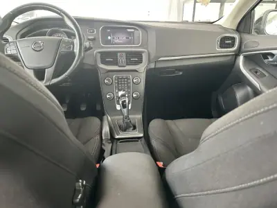 Volvo V40 2018 - 16890 EUR, 100139 km - 100139km - foto 19 de 21