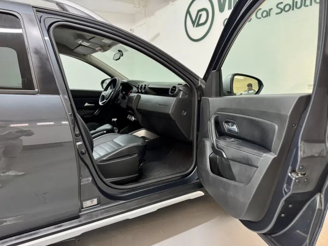 Dacia Duster 2020 - 15750 EUR, 128000 km - AUTO.MOTO.pt - 128000km - foto 51 de 60