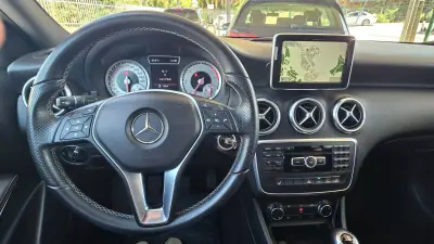 Mercedes-Benz A 200 2013 - 15990 EUR, 141000 km - AUTO.MOTO.pt - 141000km - foto 19 de 33