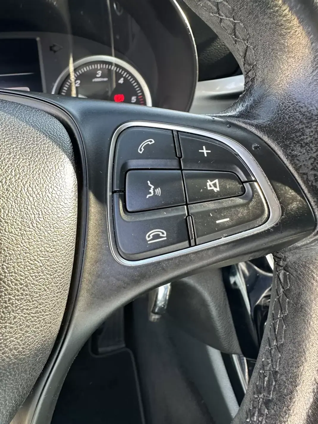 Mercedes-Benz C 180 2017 - 17900 EUR, 249000 km - 249000km - foto 39 de 58