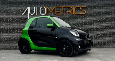 Smart Fortwo Cabrio 2017 - 11750 EUR, 74000 km - AUTO.MOTO.pt - 74000km - foto 4 de 14