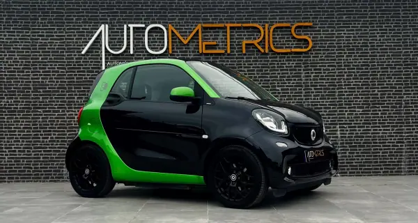 Smart Fortwo Cabrio 2017 - 11750 EUR, 74000 km - AUTO.MOTO.pt - 74000km - foto 4 de 14