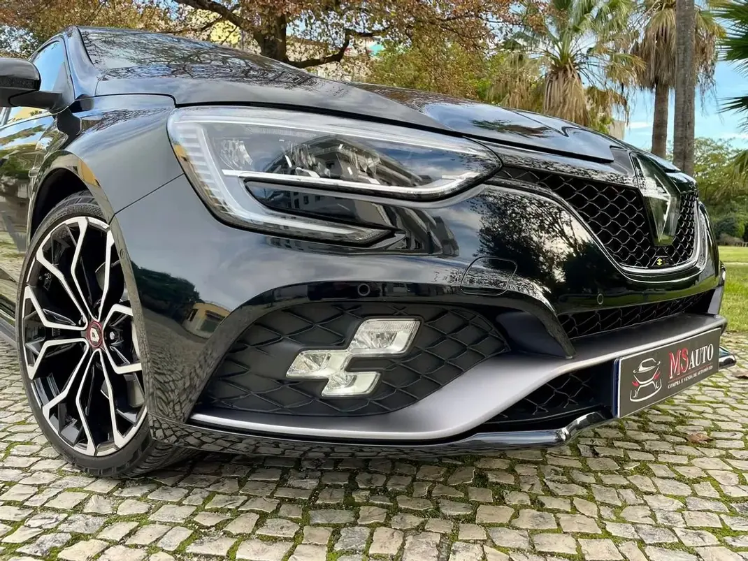 Renault Mégane 2022 - 39990 EUR, 37500 km - AUTO.MOTO.pt - 37500km - foto 21 de 36