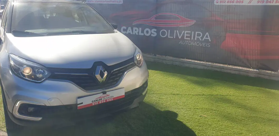 Renault Captur 2019 - 14950 EUR, 107000 km - AUTO.MOTO.pt - 107000km - foto 2 de 11