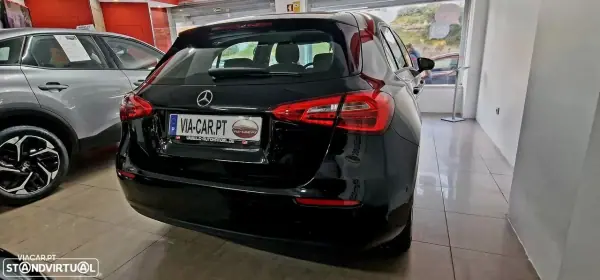 Mercedes-Benz A 180 2020 - 20950 EUR, 130325 km - AUTO.MOTO.pt - 130325km - foto 4 de 15