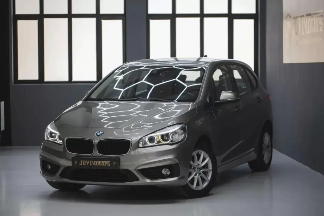 BMW 216 Active Tourer 2015 - 12750 EUR, 196513 km - AUTO.MOTO.pt - 196513km - foto 25 de 43
