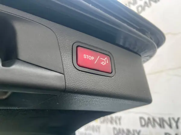 Mercedes-Benz E 220 2018 - 27900 EUR, 146000 km - AUTO.MOTO.pt - 146000km - foto 7 de 16