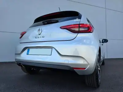Renault Clio 2023 - 14900 EUR, 55991 km - AUTO.MOTO.pt - 55991km - foto 10 de 26