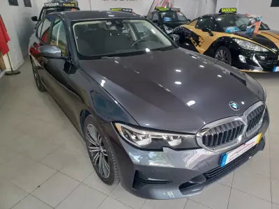 BMW 330 2021 - 27890 EUR, 51862 km - AUTO.MOTO.pt - 51862km - foto 11 de 37