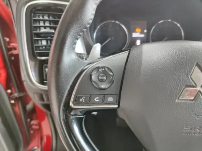 Mitsubishi Outlander 2021 - 18900 EUR, 141000 km - AUTO.MOTO.pt - 141000km - foto 29 de 37