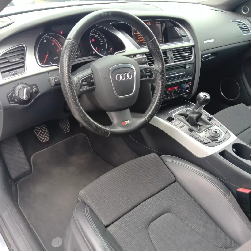 Audi A5 Sportback 2011 - 17500 EUR, 120459 km - AUTO.MOTO.pt - 120459km - foto 25 de 31