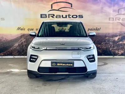 Kia e-Soul 2022 - 22900 EUR, 64656 km - AUTO.MOTO.pt - 64656km - foto 3 de 24