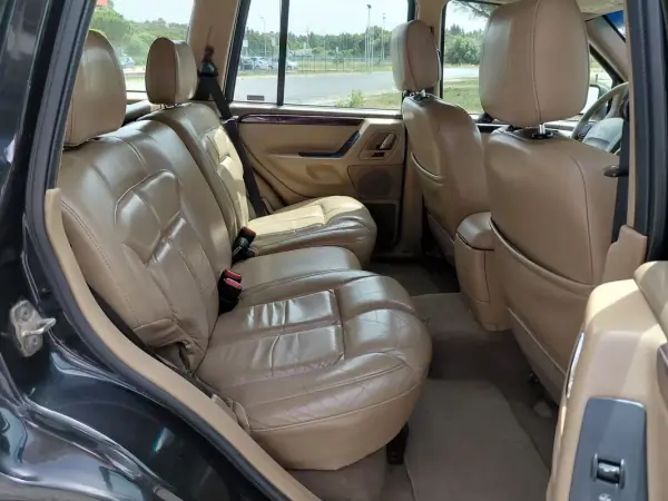 Jeep Grand Cherokee 2000 - 6490 EUR, 221450 km - AUTO.MOTO.pt - 221450km - foto 30 de 39