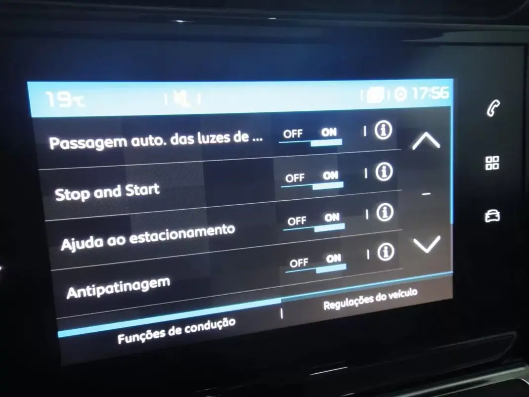 Citroën C3 Aircross 2019 - 14990 EUR, 63000 km - AUTO.MOTO.pt - 63000km - foto 22 de 27