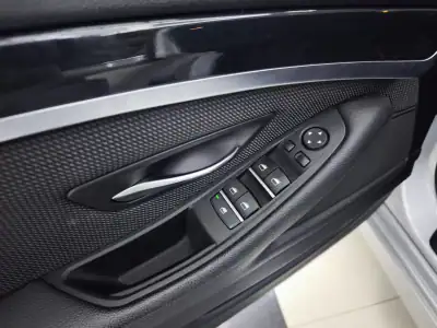 BMW 520 2015 - 19950 EUR, 244033 km - AUTO.MOTO.pt - 244033km - foto 23 de 46