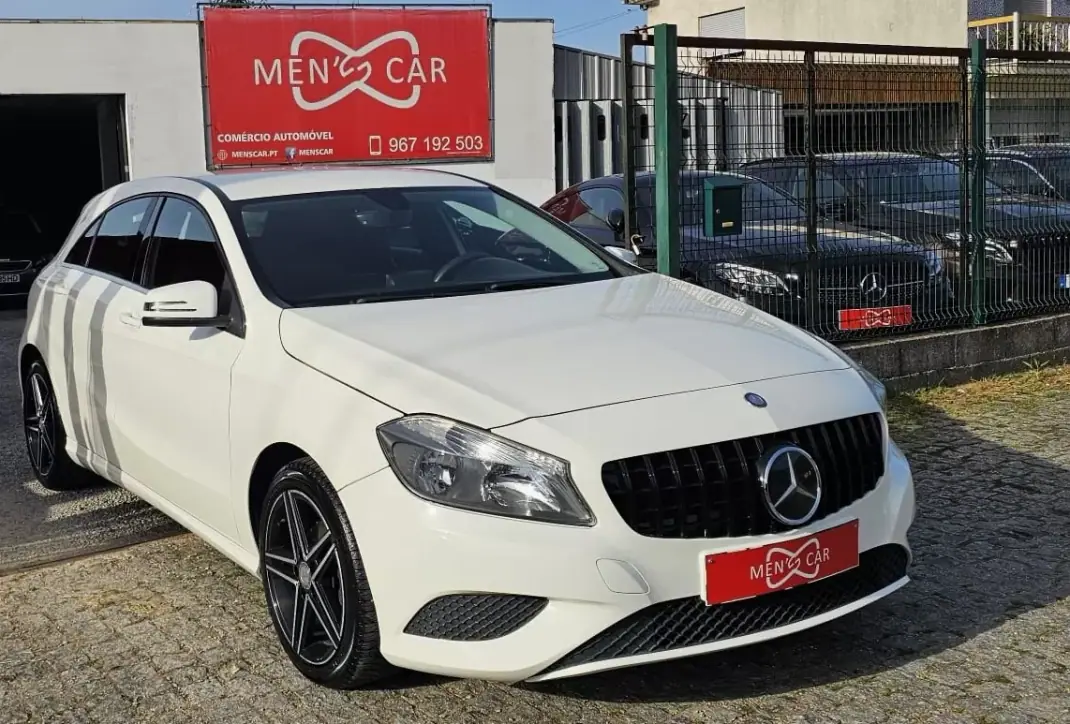 Mercedes-Benz A 160 2015 - 16500 EUR, 137000 km - AUTO.MOTO.pt - 137000km - foto 1 de 24