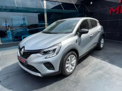 Renault Captur 2022 - 18900 EUR, 101000 km - AUTO.MOTO.pt - 101000km - foto 3 de 12