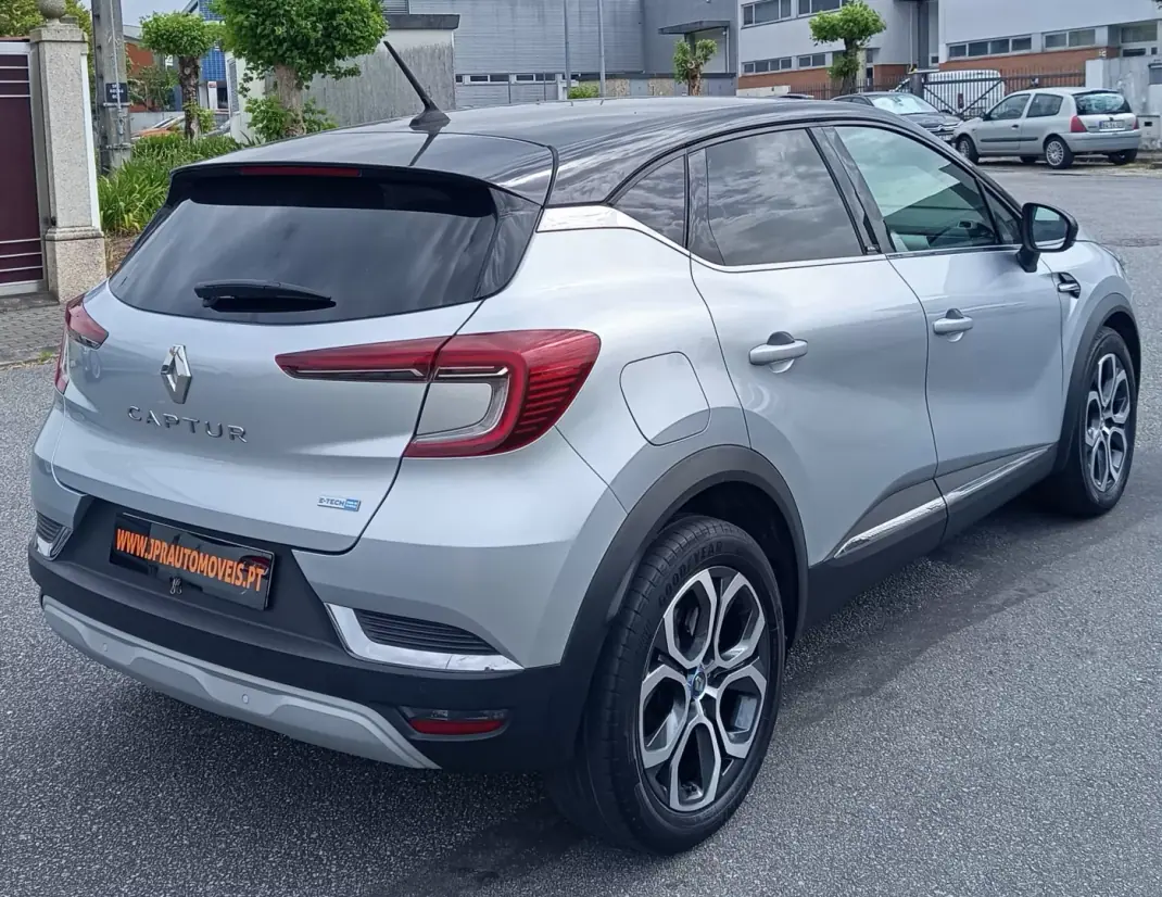 Renault Captur 2021 - 19490 EUR, 73113 km - AUTO.MOTO.pt - 73113km - foto 5 de 20