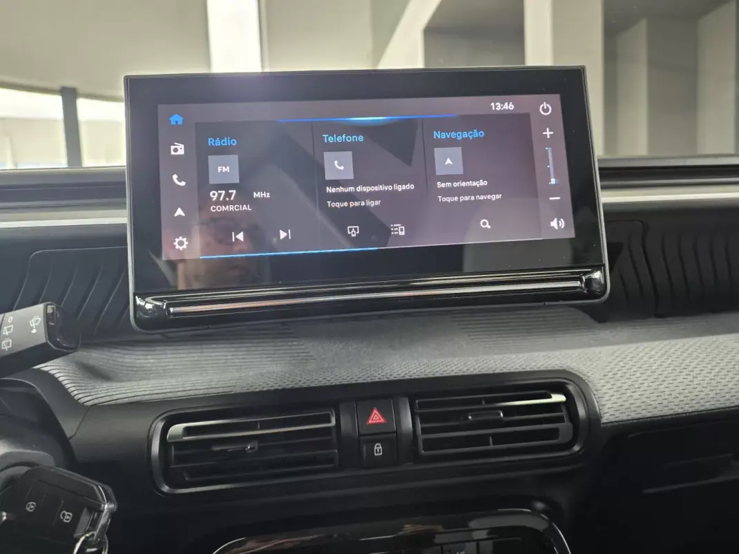 Citroën e-C3 2025 - 20499 EUR, 7487 km - AUTO.MOTO.pt - 7487km - foto 15 de 32